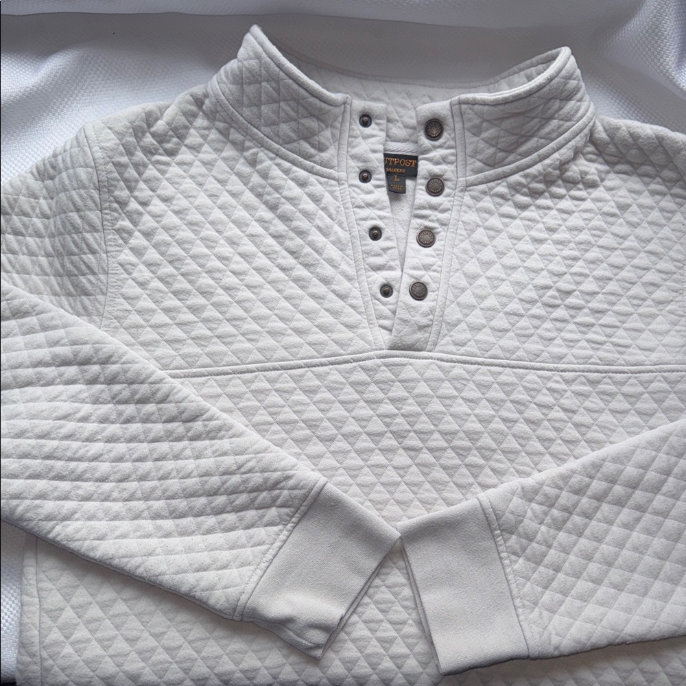 Cream Diamond Quilted Pullover with Button Detail and Side Pockets - Large